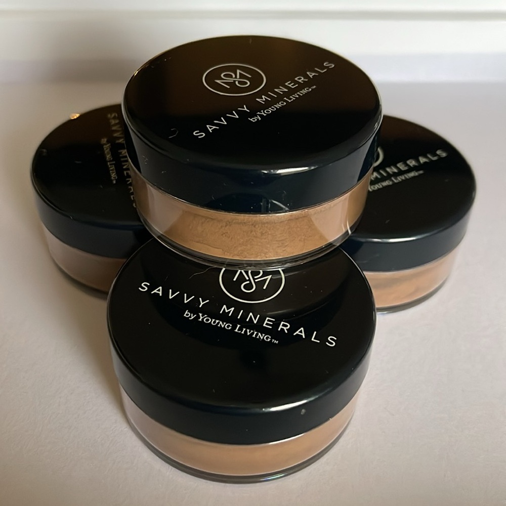 Young Living Savvy Minerals Foundation Dark #4  20861 4pc set  NEW UNOPENED